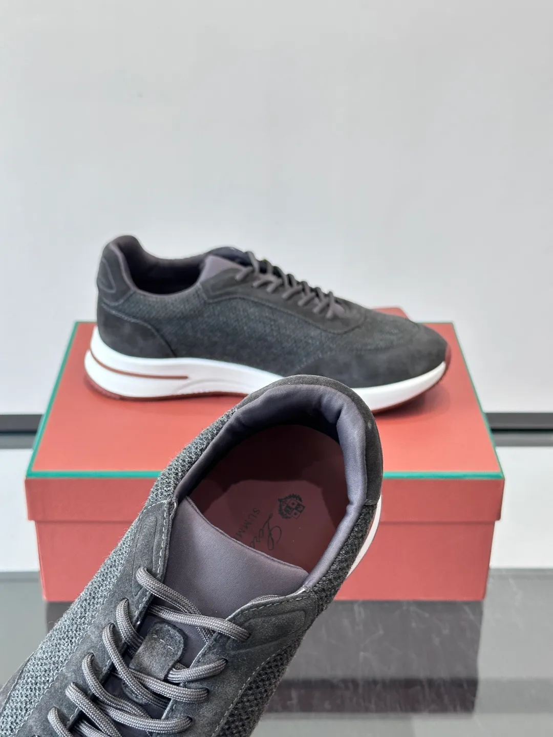 Men's men's shoes 💰p580 "Loro men's shoes 💰pian＊" Week End Walk series sports shoes, using exclusive raw materials, mesh upper + suede stitching, breathable and comfortable, rubber soles with strong grip, suitable for commuting and casual outings. Low-key high-end gray tone, versatile suit or casual wear, size: 39-44 (customized at 38.45.46)